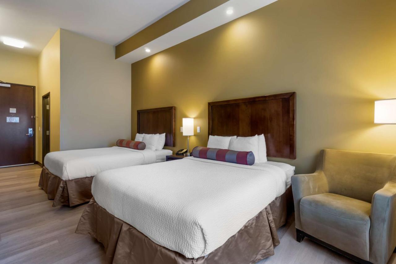 Best Western Plus Lacey Inn & Suites Exterior photo