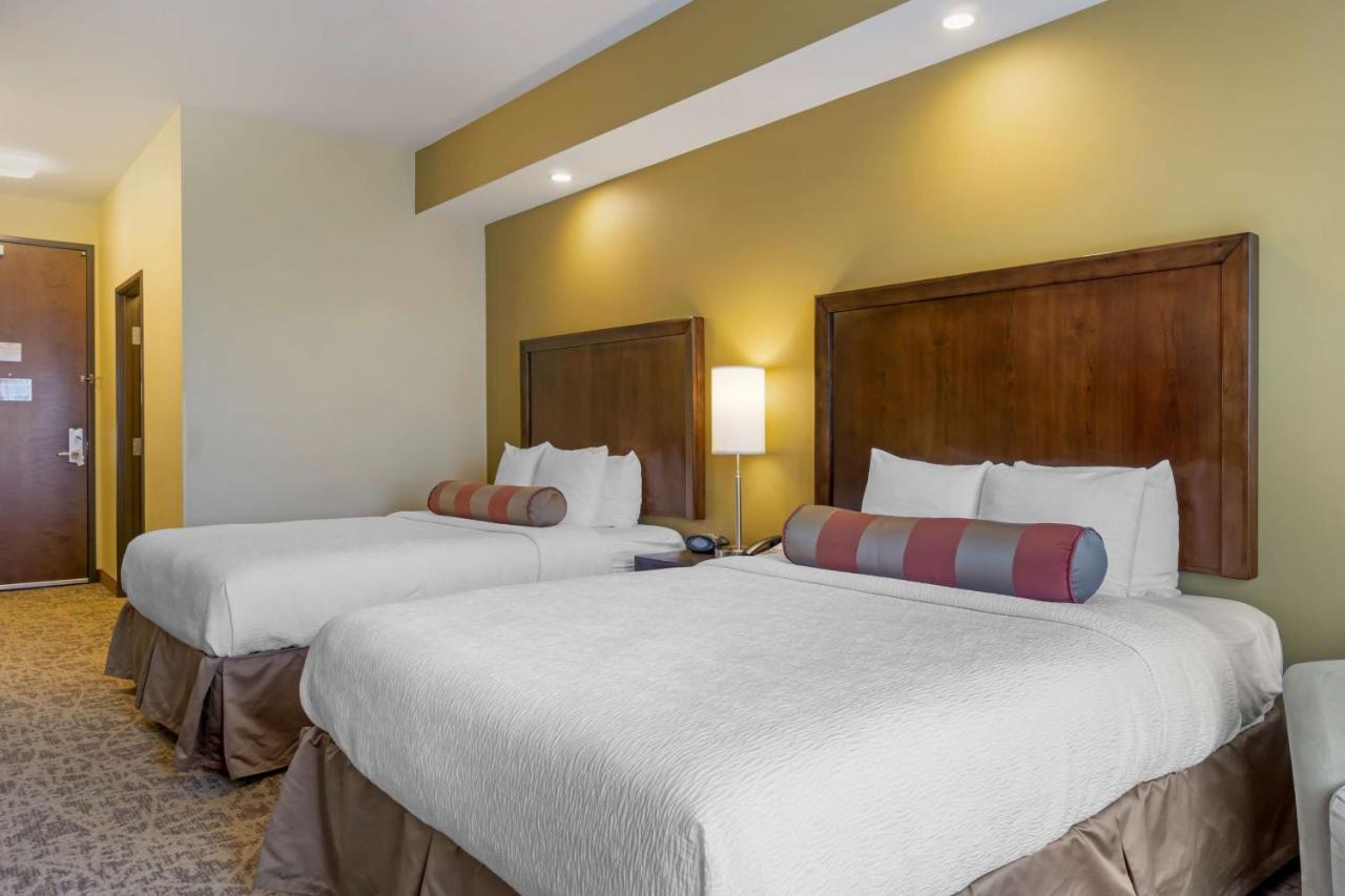 Best Western Plus Lacey Inn & Suites Exterior photo