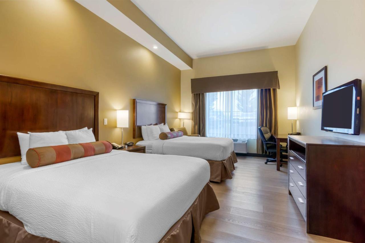 Best Western Plus Lacey Inn & Suites Exterior photo